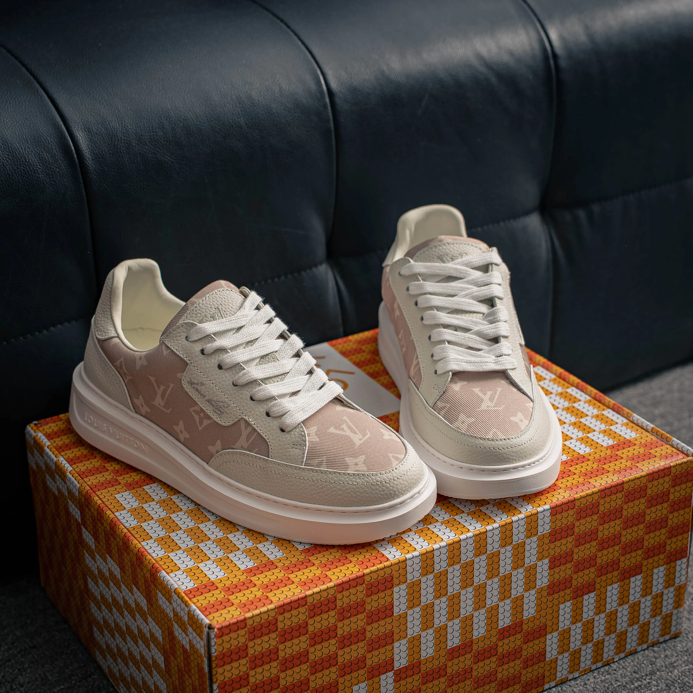 # LOUIS VUITTON Beverly Hills Cowhide Leather Lace-Up Low-Top Skate Shoes Shoes ，